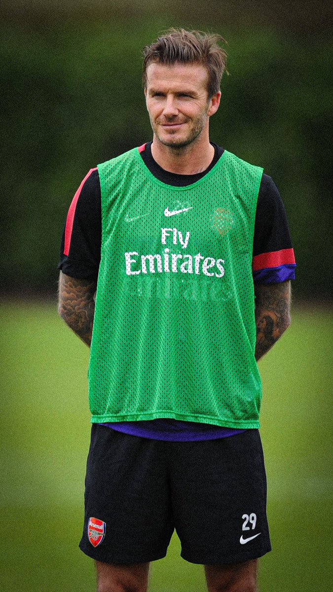 coldestkits's tweet photo. david beckham at arsenal⁣
⁣
why does this feel like a dream ⁣
⁣
@Arsenal 
⁣
#arsenal #arsenalfc #afc #gunners #gooners #emirates #beckham #davidbeckham #becks #football #premierleague #cazorla #fabregas #fashion #coldestkits https://t.co/IHPeIcT0gF