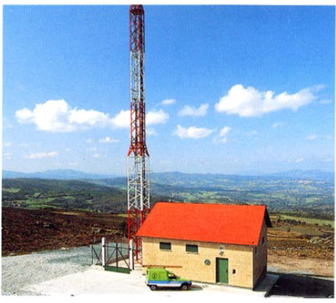Antena de telefonía rural de acceso celular de <a href="/Telefonica/">Telefónica</a> en Galicia (1992) 🗼

#SomosTelefónica