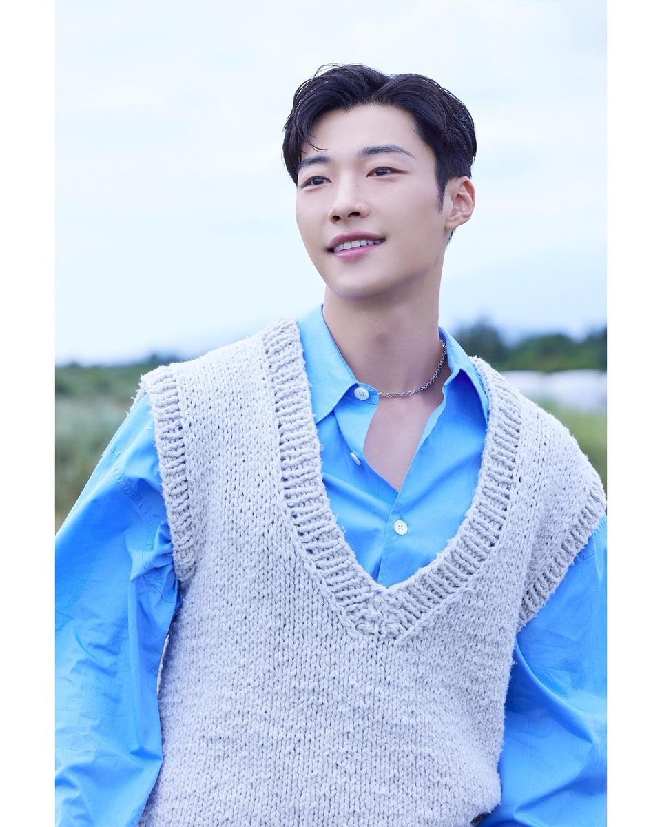 LovelyWdh's tweet photo. Posted @ wdohwan IG
https://t.co/SXebg5pVnJ

🤍💙🤍 
#187label

#우도환 #WooDoHwan #ウドファン https://t.co/ko5BFVz3aW
