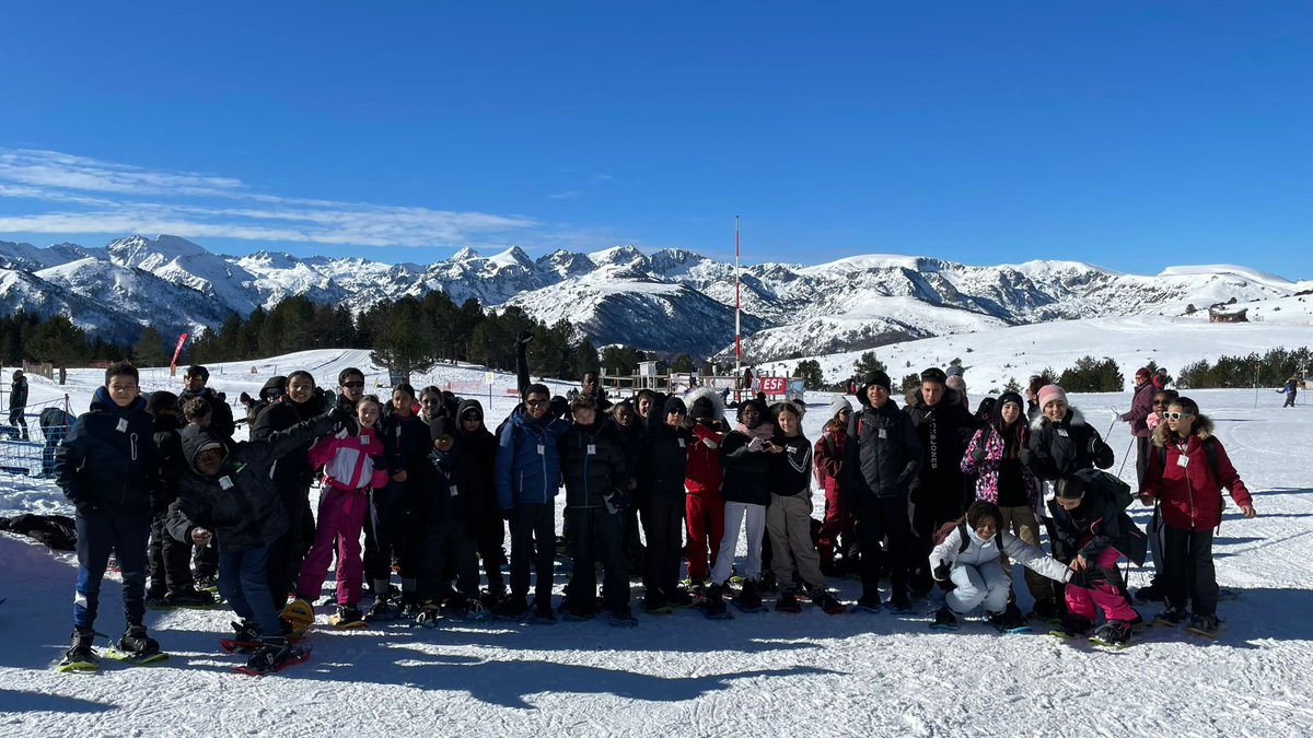 ClgRosaParks's tweet photo. [AS] Sortie raid blanc #plateaubeille : randonnée raquettes, biathlon, sprint neige, initiation Arva. Une belle journée riches en émotions !!! @unss31 @unss @EpsToulouse @EducPrio_AcTlse @actoulouse https://t.co/LJXdaOqmE5