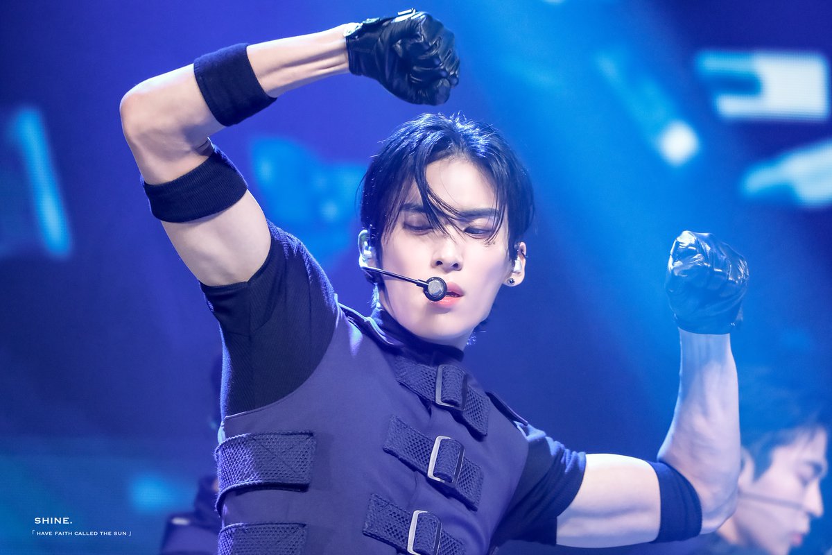 shine970228's tweet photo. 230109  HQ .💚
#SF9  #에스에프나인                                     
#유태양 
#YOOTAEYANG https://t.co/55XLioLJbc