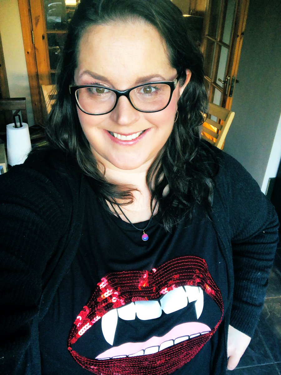 AshiLockie's tweet image. Getting monster-ready for my in-person visit to St. Paul’s School for day 2 of the  @WaterfordLibs #WaterfordSchoolsReads #ReadYourWayChallenge celebrations - can’t wait to meet everyone!