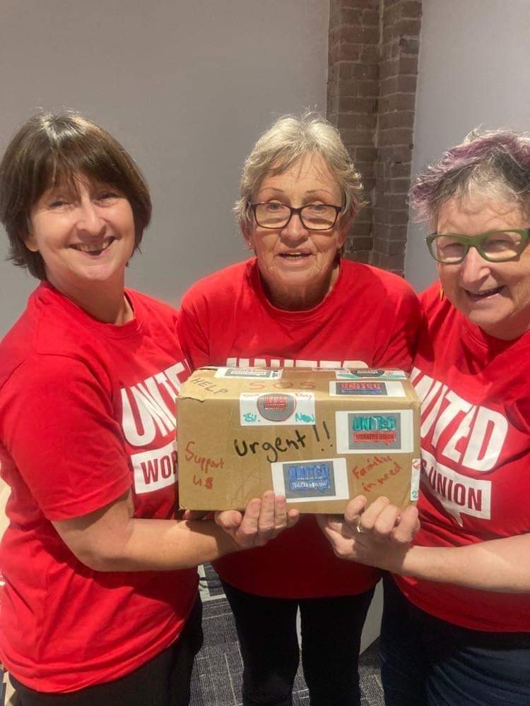 TeresaHetherin1's tweet photo. Agedcare workers across Australia are asking Fairwork for a living wage. Do you support us?
#Fairwork25
#changeagedcare
@UnitedWorkersOz https://t.co/ntAYxte9Qh