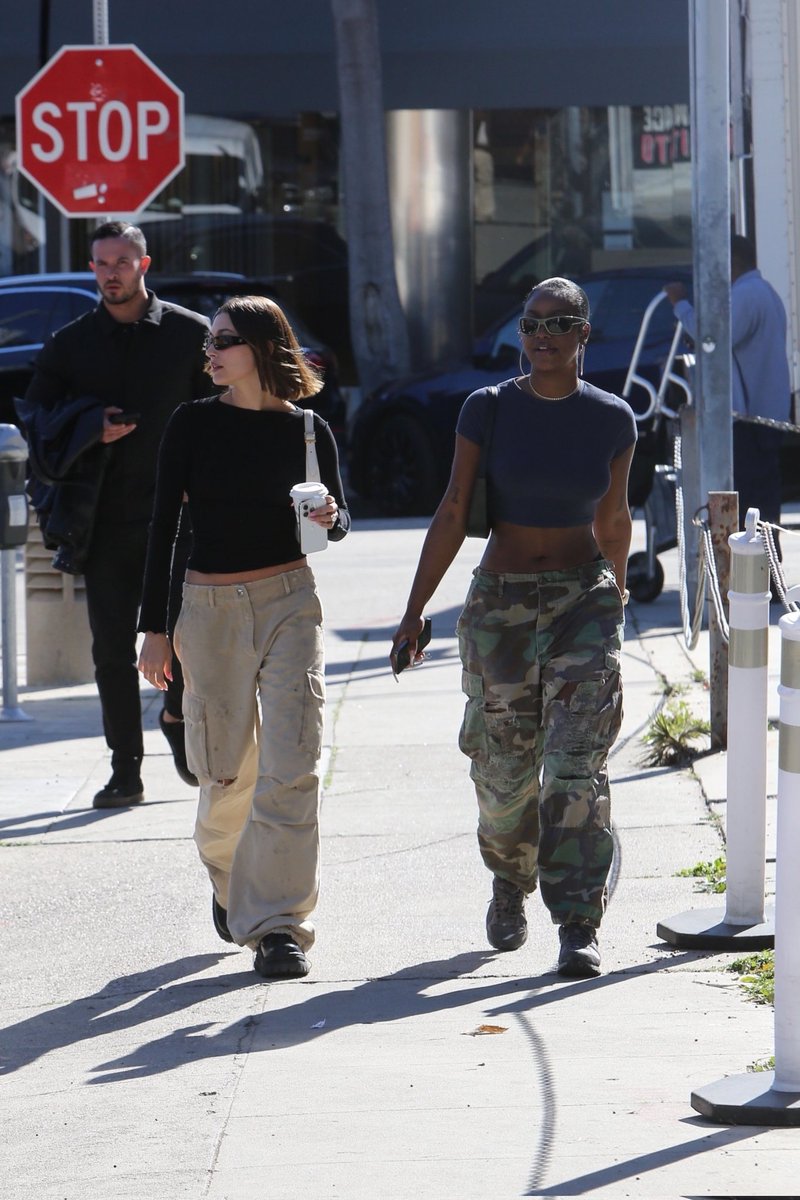 Hailey Baldwin Updates on Twitter: "Hailey Bieber and Justine Skye