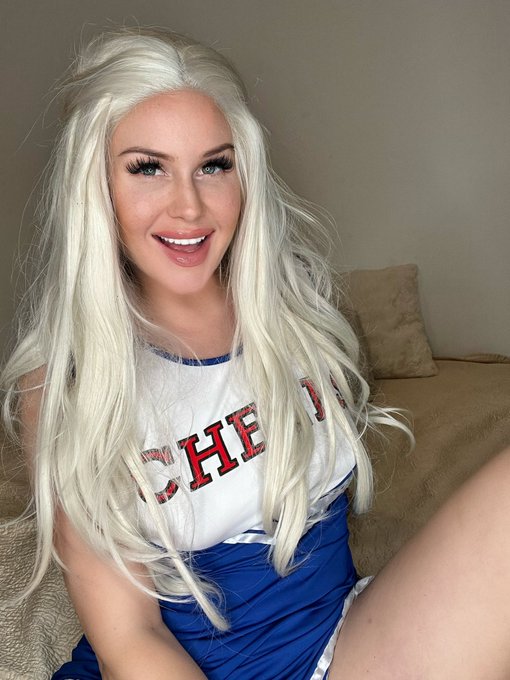 I got so many nudes from this set 🤭 want to see ? https://t.co/ftcXAGOtDZ