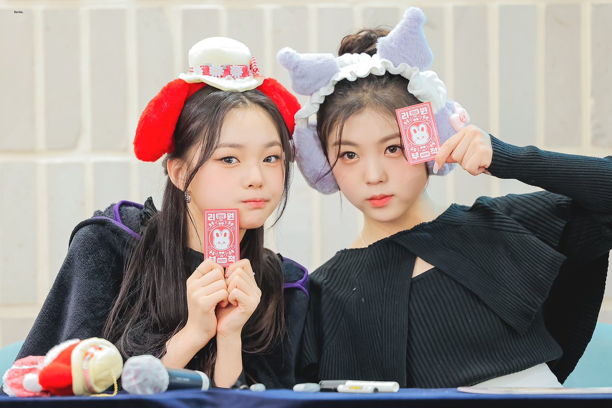 230205 
리본즈의 블루체크 챌린지를 기다립니다🫡
#CLASSy #클라씨 #박보은 #보은 
#김리원 #리원