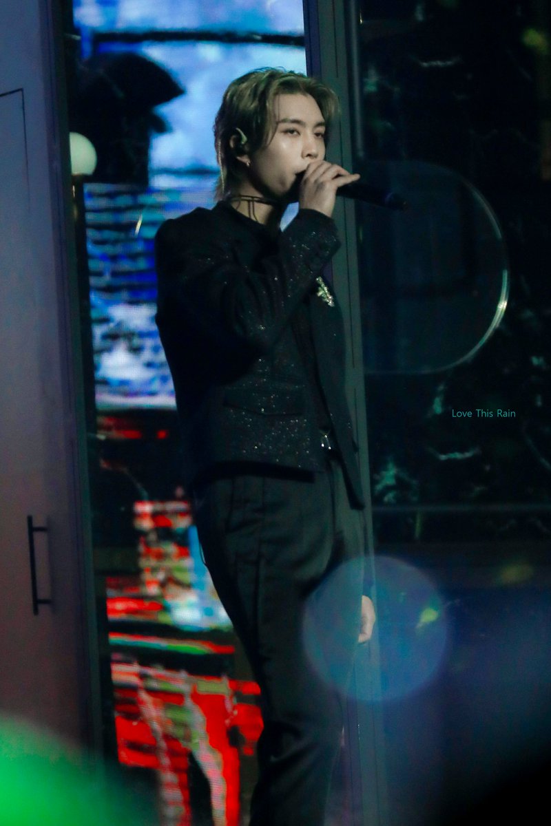 [230109] The Link in Chicago 

I hope you are always be happy 🌧️☂️🌈

#쟈니 #JOHNNY #영호
#NCT #NCT127 #엔시티127