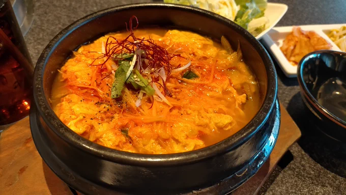 カルビクッパが食べたくて調べたら高級な焼肉店にしかなくてぼっちで入るの巻。高級な店だからカルビクッパで1500円w#まるよのグルメ 