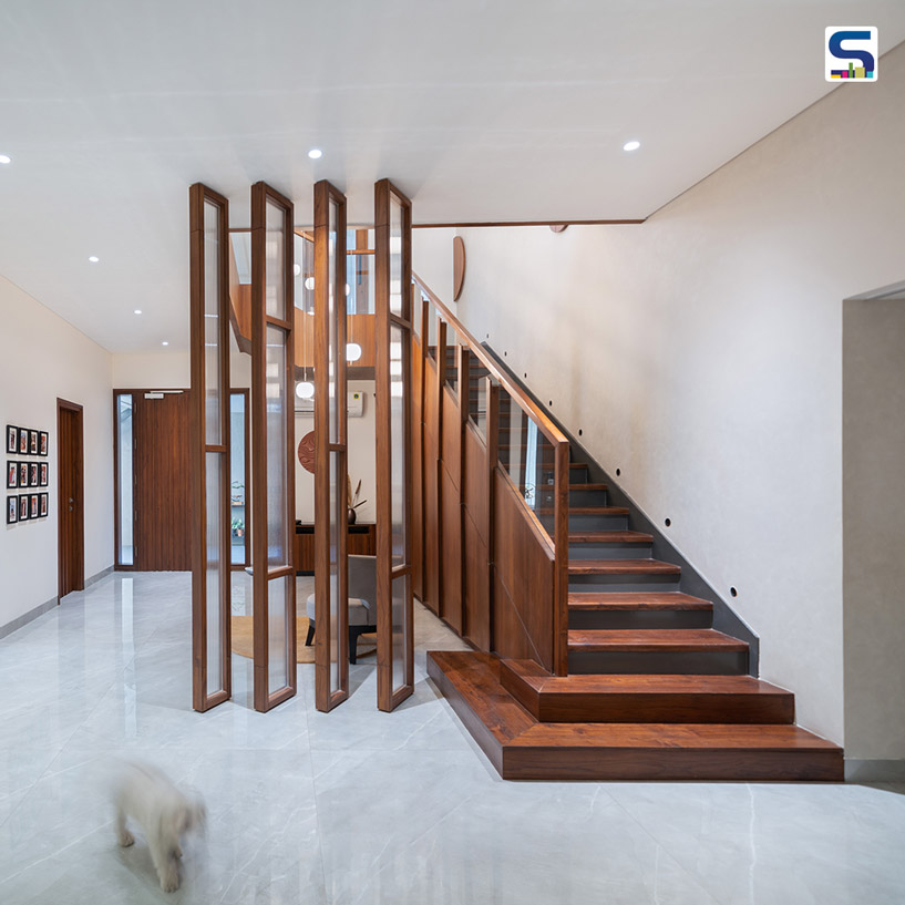 SurfacesMagzin's tweet photo. Renovating a modern home from having heavily cladded walls to Vastu-Compliant Subtlety | Haryana | Design i.O Architects
Read More: https://t.co/sJioNqobJD
#vastucompliant #panchkulahome #haryanahouse #subtledesign #whitewalls #modernaesthetic https://t.co/cRoI08bKzN