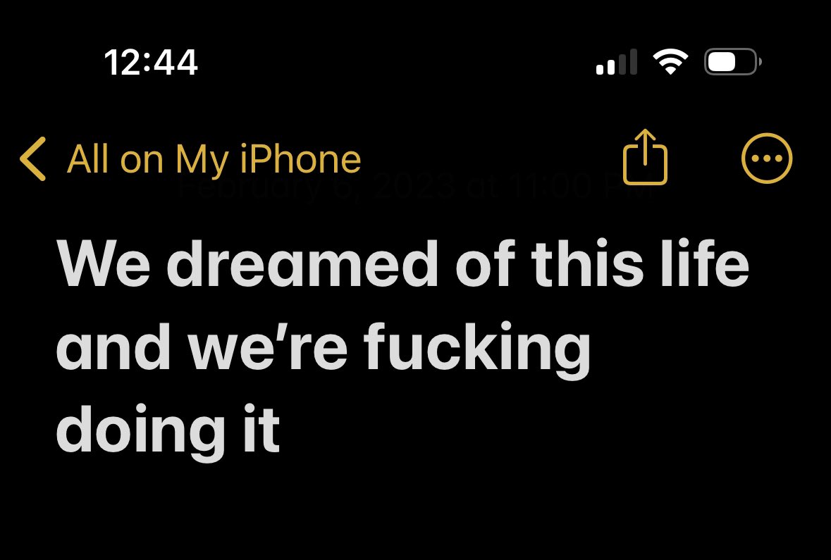 Trizzy tweet media