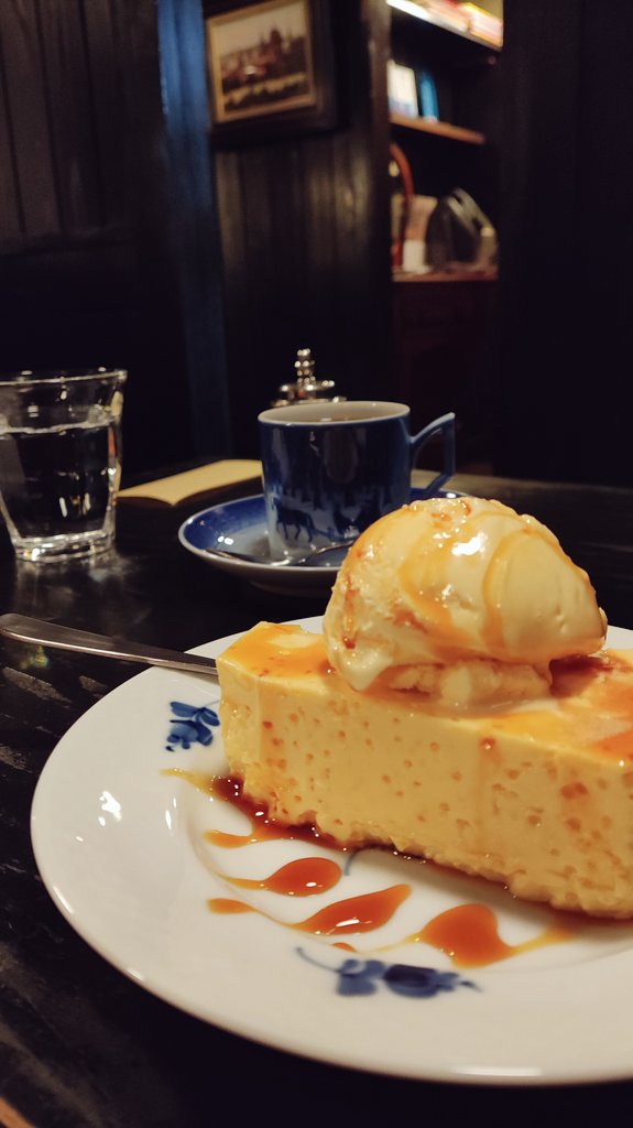 「名古屋駅近くのチェックしてた店であんかけスパゲッティ食べて〜お土産物色してから伏」|ハルカのイラスト