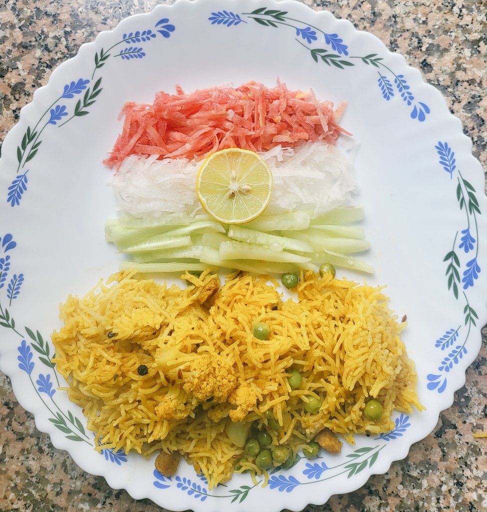 Ruchiseats's tweet photo. Tiranga salad https://t.co/LhuClreTsW