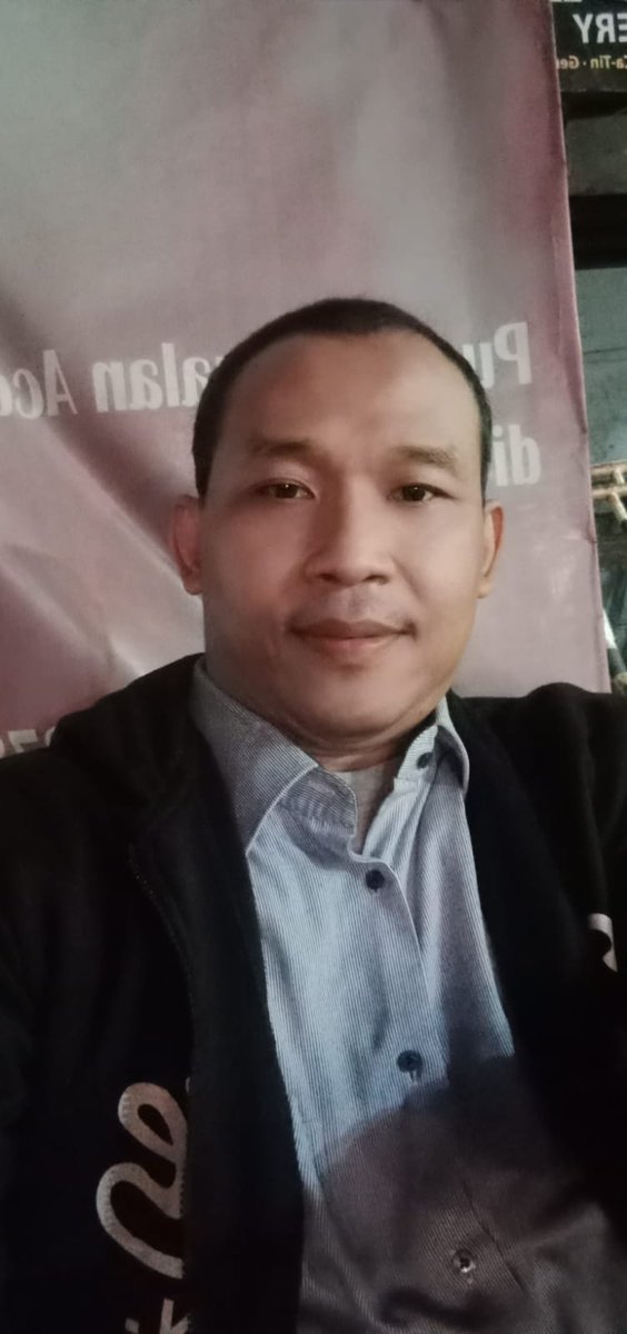 Bila ada menjumpai orang ini tolong dilaporkan kesaya +62 821-7289-2974karena sudah banyak penipuan yang dilakukan namanya Arif