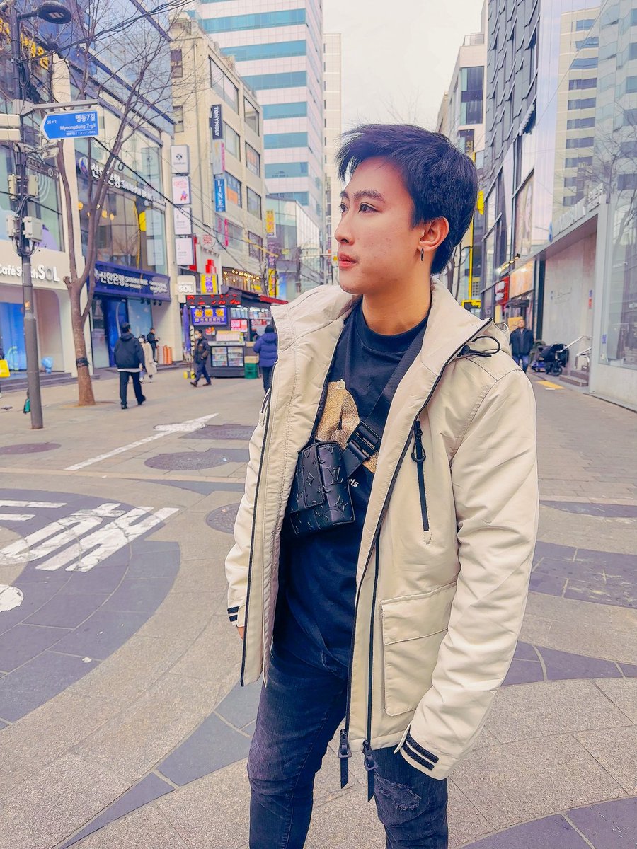 Nook_Thanadon's tweet photo. ความพิเศษของการเดินทางก็คือรอยยิ้ม☺️ https://t.co/CKw6MrYDlh