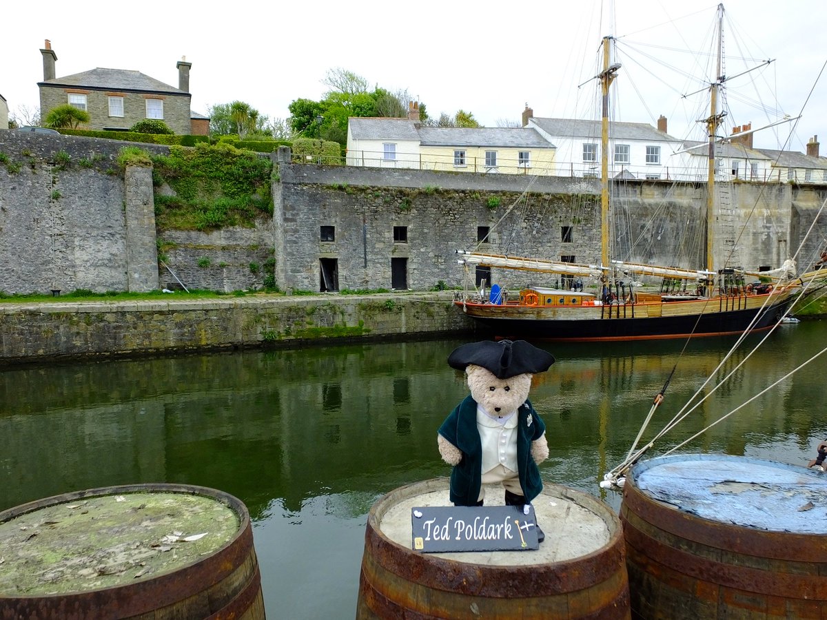 Ted Poldark tweet media