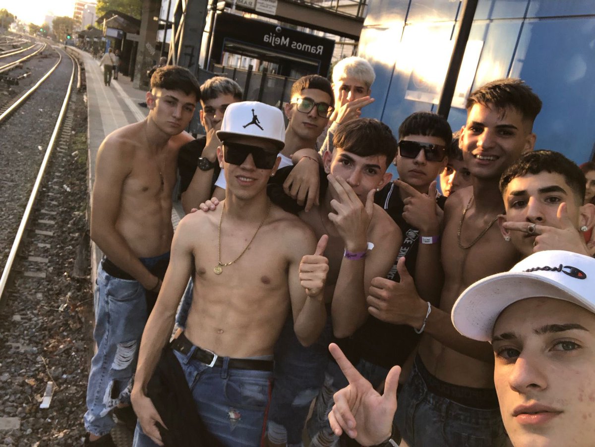 Corte fastama pero es el mejor grupo❤️