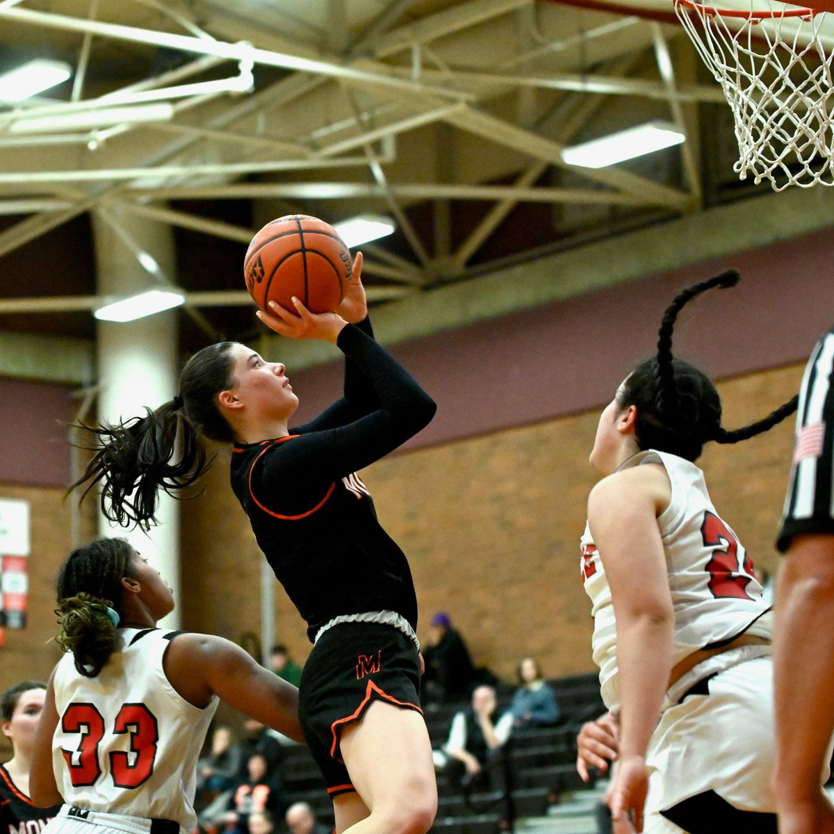 Great team win Monroe!
<a href="/adrialincoln/">Adria Lincoln</a> 19 pts
Halle Keller 14 pts
Mya Mercille 11 pts
Brooke Boroughs 10 pts
Kasey Lewis 2pts