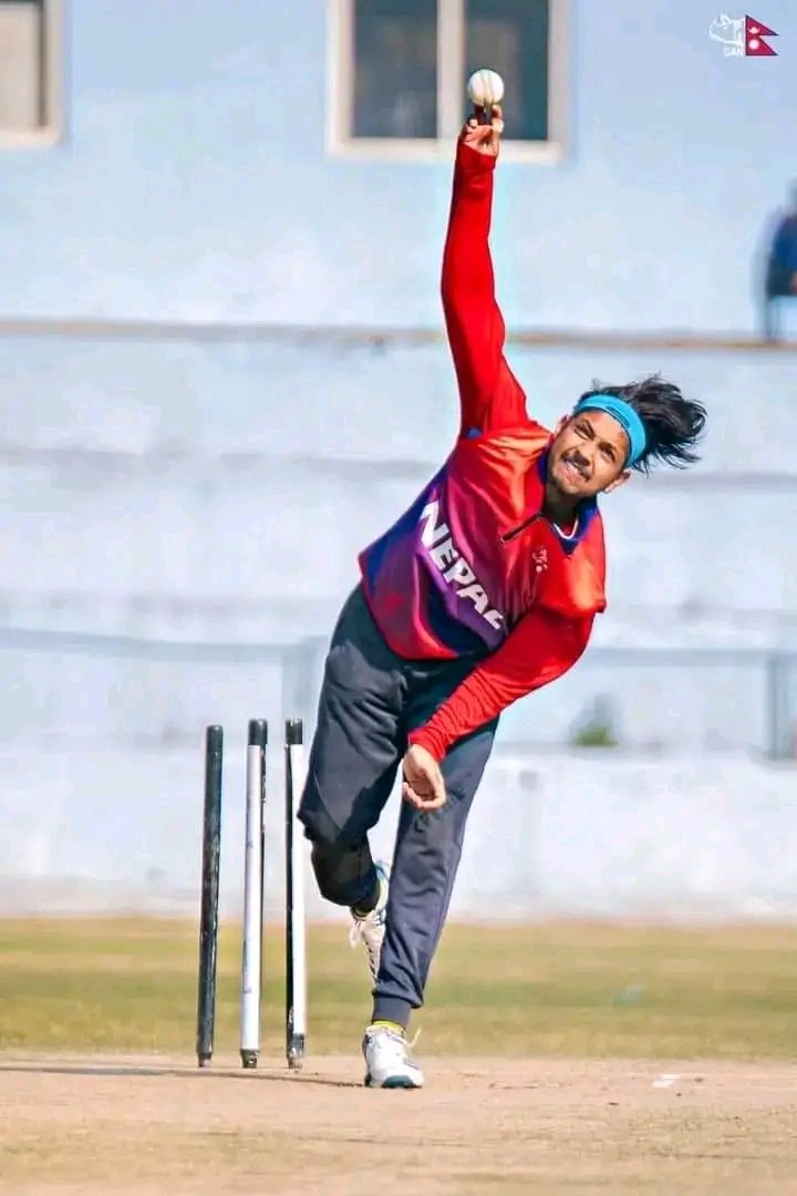 सन्दिपको बारेमा ज्यादा नकारात्मक धारणा नराखौ।सन्दिप अदालतबाट धरौटीमा यसकारण छुटेका हुन कि उनि विरुद्ध तत्काल प्राप्त प्रमाण अनुसार नाबालिग बलत्कार गरेको भन्ने ठोस् प्रमाण प्राप्त भएको छैन।मुद्दाको सुनुवाइ अझै वाँकी नै छ र क्रिकेट खेल्न नदिनु भनि अदालतले आदेश दिएकोपनि छैन्।
#sandy