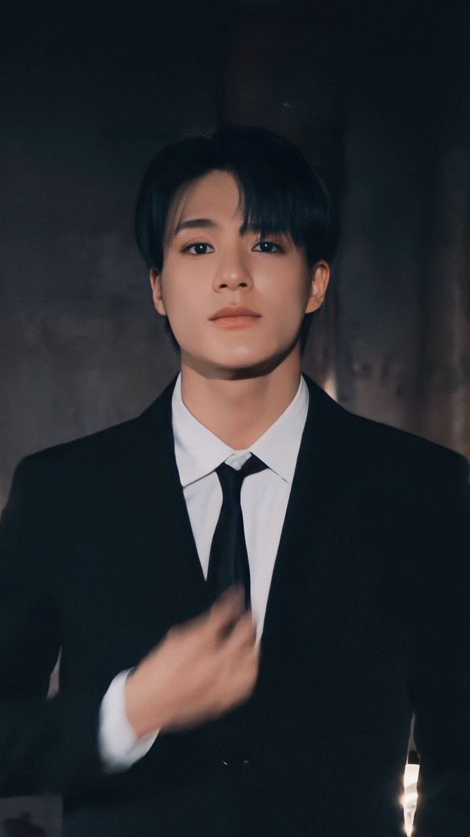 flwer_via's tweet photo. another chance 🖤

Lee Jeno au
by: fatihadzkr https://t.co/0LBZHDENKA