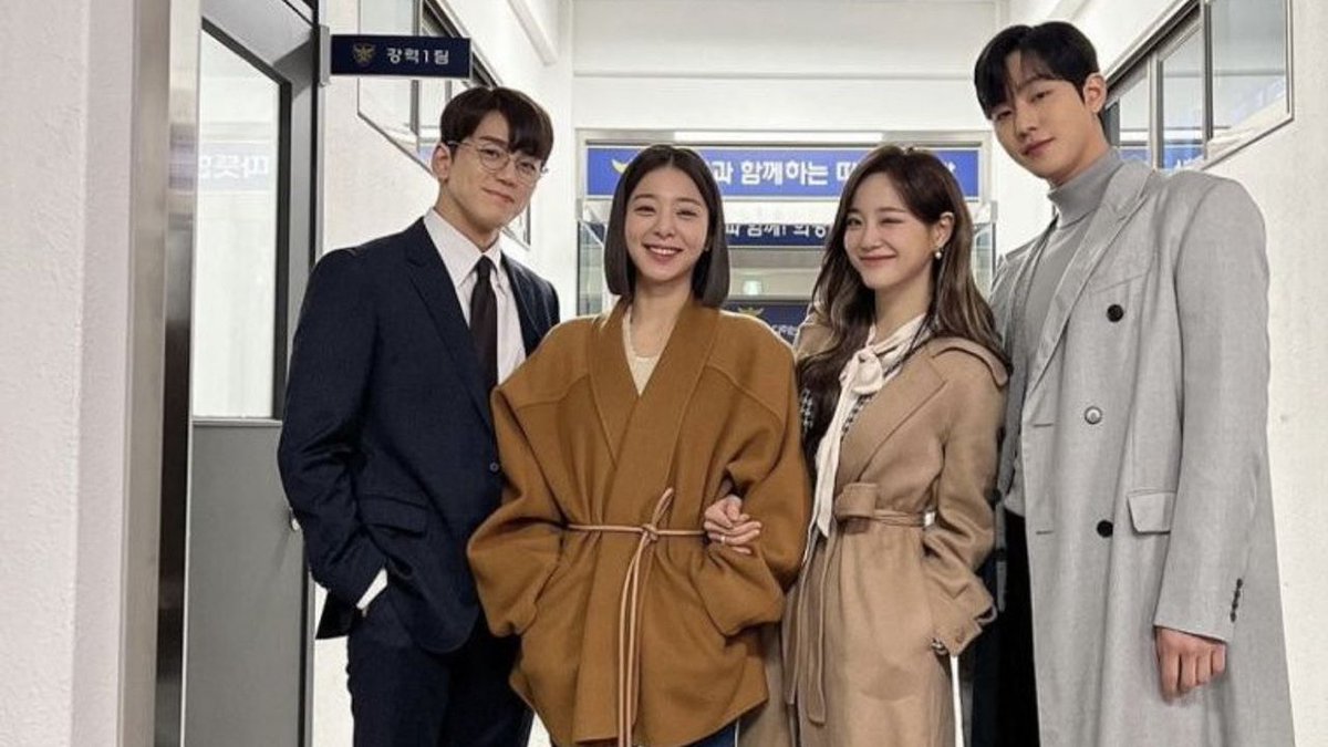WNKdrama's tweet photo. [Business Proposal] "if you reject me, i'll ask you out again and again until you finally like me back. so, you need to brace yourself." - Kang Tae Moo

https://t.co/5Zdwtqr7BO

#businessproposal #kangtaemoo #AhnHyoSeop #KIMSEJEONG #kdrama #koreandrama https://t.co/jwA3wXbMw8