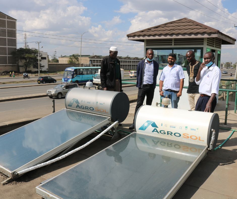 Eenovators's tweet image. #IssaThrowback
Solar Water Heating Technician Training #TBT . Capacity building on the area of solar PV and hot water has been embraced over the years. Many homes, SMEs, commercial and Industrial sectors are going green.
#ThrowbackThursday