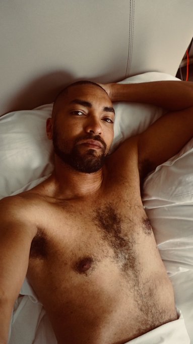 Too horny to sleep. https://t.co/2wgS4efqvt<a href="/tag/mvsales"class="tags"><span>#mvsales</span></a><a href="/tag/mvboys"class="tags"><span>#mvboys</span></a>