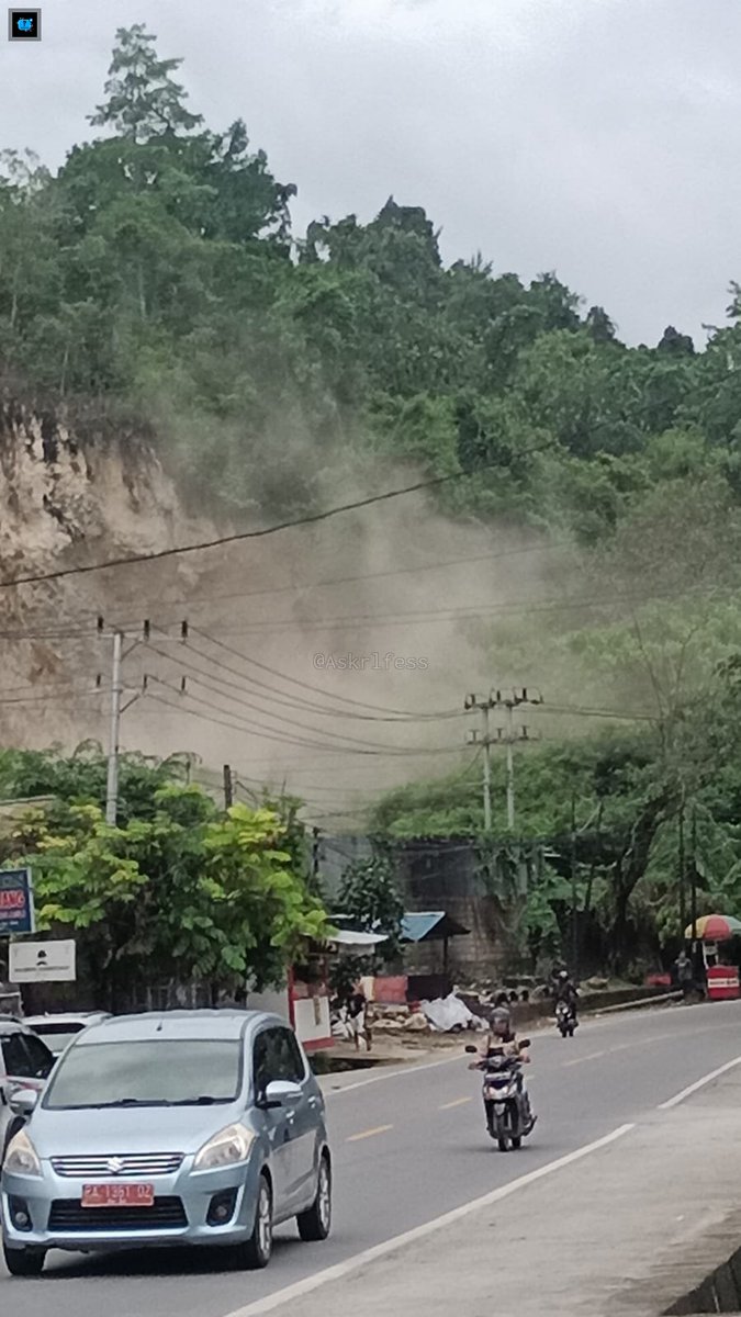 Stay safe, Jayapura gempa gede barusan sampe longsor. [askrl]