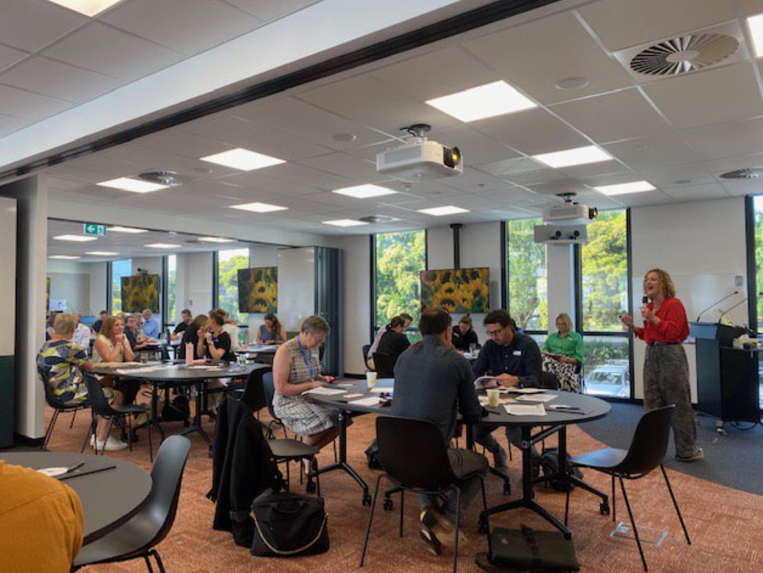 AcademyVIC's tweet photo. Today our newly opened #Geelong centre hosted its first in-person professional learning event! Joined by the Barwon Assistant Principals Network and 70+ assistant principals, education expert @traceyezard delved into the importance of emotional understanding when leading others https://t.co/0525tzKBCU