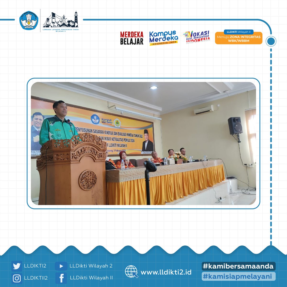LLDIKTI2's tweet photo. Pada hari ini bertempat di STKIP PGRI Lampung, telah berlangsungnya kegiatan Penyusunan Sasaran dan Evaluasi Kinerja Tahun 2022 serta Pengucapan Ikrar Netralitas Pemilu dan Pemilihan yang dipimpin secara langsung oleh Kepala LLDIKTI wilayah II Prof. Dr. Iskhaq Iskandar M. Sc https://t.co/JrX6Lvc9pg
