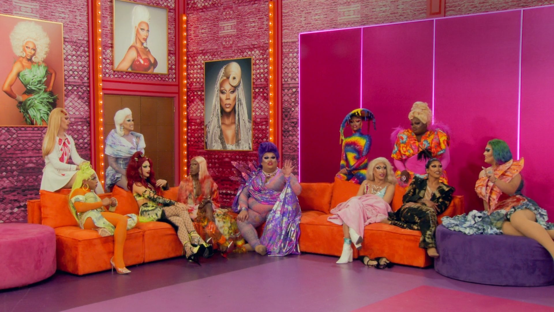 LUXX NOIR LONDON ⋆｡° on Twitter: "The Last Supper if she slayed https