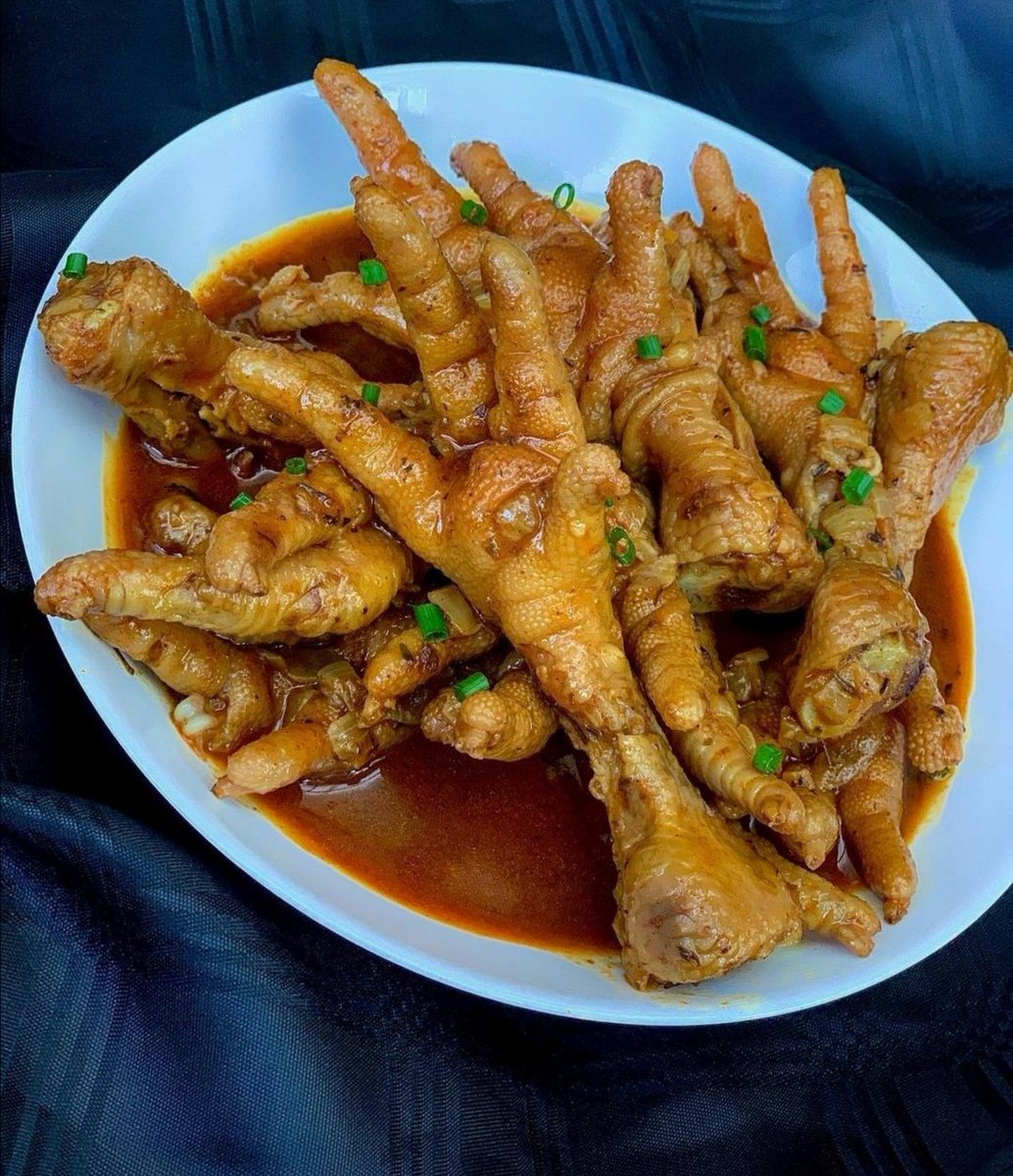 hleki90's tweet photo. What would you eat this with? 😋😋 https://t.co/MCObWoAf69