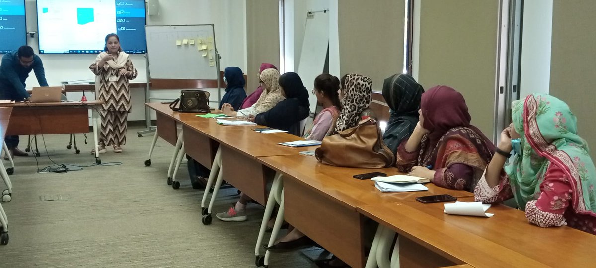 sibtain_7's tweet image. Last day of the 4th Course on Fundamentals of Quality Control to Improve Patient Safety, under the auspices of #IFCC and #PSCP at #AKU
According to one of our #participant 'it was the best course he has attended and has cleared all his concepts'
@AKUGlobal
@JafriLena
@HafsaMajid
