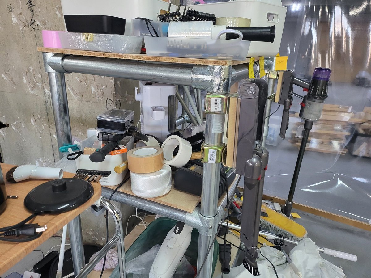 simakaze01's tweet image. 単管パイプのジョイントも結構おすすめ
建物内容用の単管造作物だとこれで作るとめっちゃ良いのができる
ただ一個約1000円とお高いのがあれだったけど今回はある分に限り一つ200円で出品です
tankan.tv/shopbrand/cb/
#AxRobotix