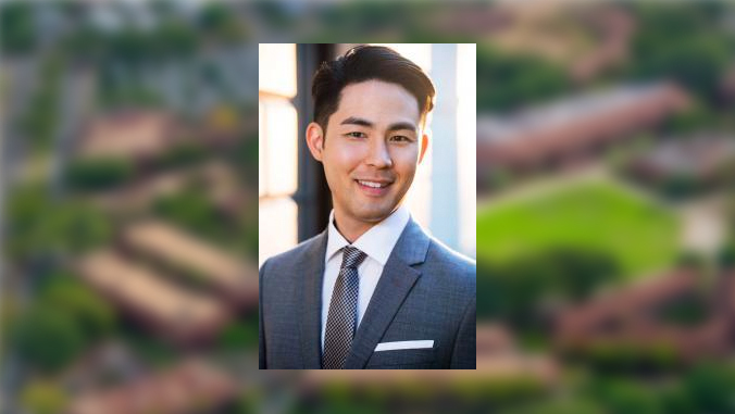 UHawaiiNews's tweet photo. 👀 @uhkapiolani director selected as fellow of @WhiteHouse initiative - Brandon Marc Higa has been selected to participate as a fellow in the U.S.—ASEAN University Connections Initiative ➡️ https://t.co/4t4AAMJaDj https://t.co/tCJLACrDiD