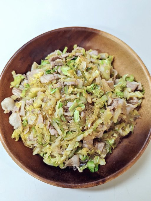 うー まい!最後の醤油3を忘れて、でも味見で醤油を少し足して出来た味薄版だったけどそれも美味しい!また作ります。 