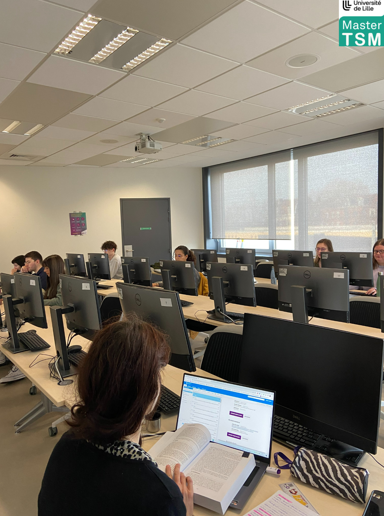 Master_TSM's tweet photo. #TSMSkillsLab #ULille Jour 2
Ce matin, nous retrouvons nos PM et IPM prêtes à attaquer cette nouvelle journée. L’arrivée de nouvelles personnes, Alexandre, Lucile, Augustine et Lisa, va contribuer à l’avancée des différents projets ! https://t.co/zeNFxCZGU8
