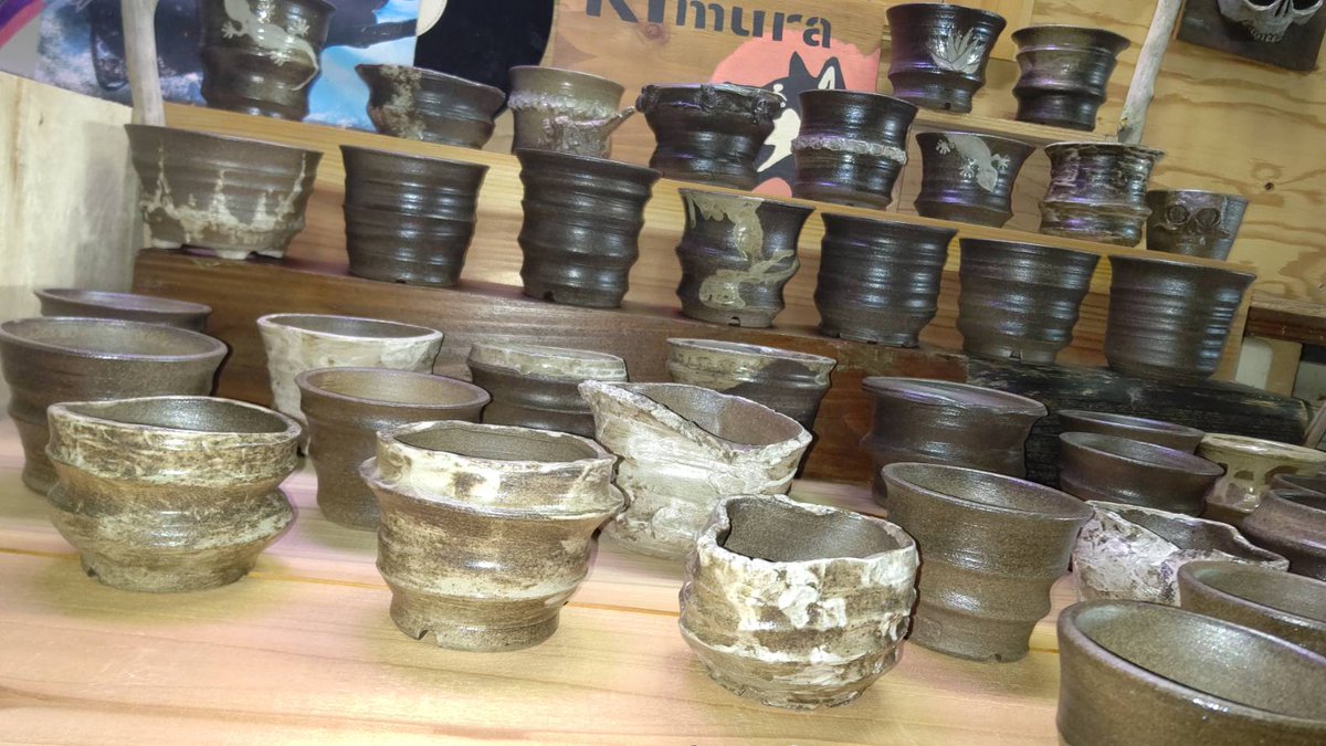 kimura_seitou's tweet photo. 今日の一品
グラキリスを添えて
アガベ植木鉢フルコース
作 #木村製陶木村拓也
#グラキリス #アガベ好きさんとつながりたい https://t.co/QgpUolf4Kk