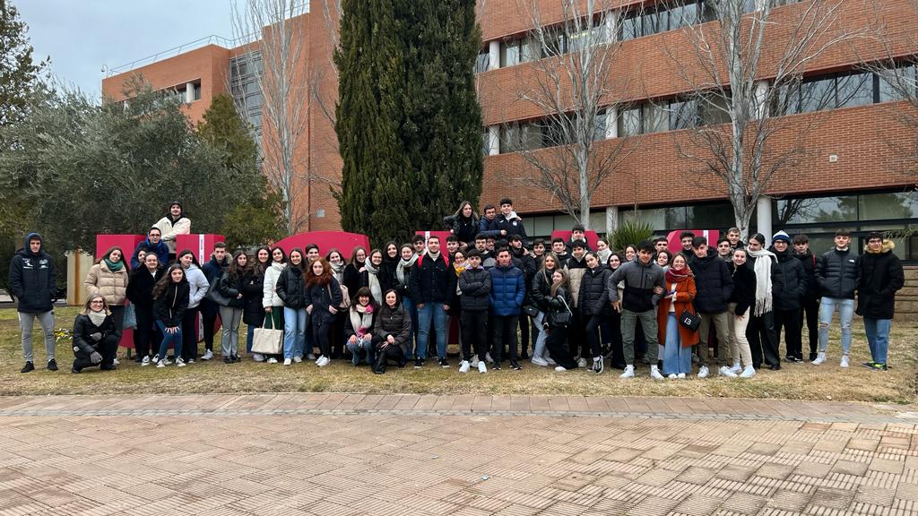 Visita de nuestro alumnado de 2° Bachillerato a <a href="/uclm_es/">Universidad de Castilla-La Mancha</a> 
👩‍🏫🧑‍🏫🧑‍💻👨‍💻👩‍💻👩‍💻👩‍🏫🧑‍🏫🧑‍💻👨‍💻👩‍💻👩‍💻
#futuro #estudios #Bachillerato