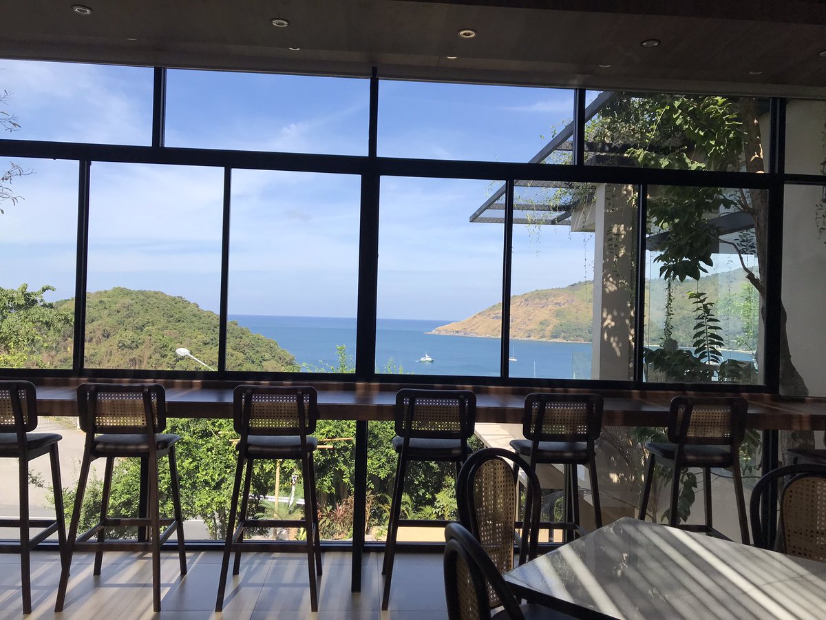MikoinB's tweet photo. Phuket Promthep capeの端に最近オープンしたcafe。
絶景❣️です。 https://t.co/hSL1BlI9GF