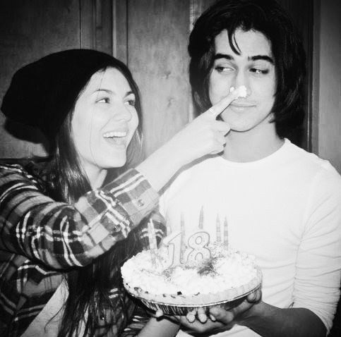 HAPPY 31TH BIRTHDAY TO AVAN JOGIA. 