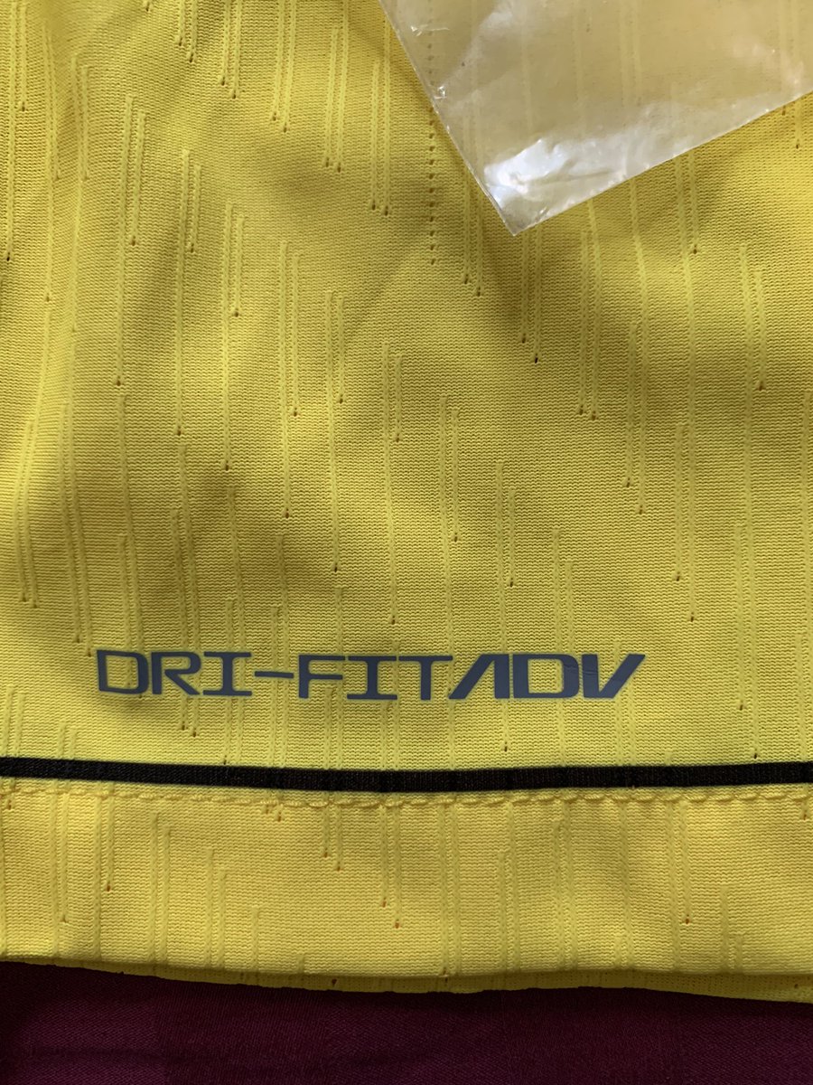 Authentic Corner tweet media