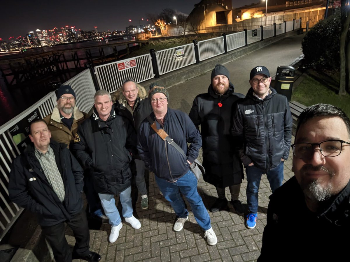 Great to get down and support the amazing lad down at Team Woolwich tonight 

This will be one of the walks positively affected by the #activethames grant from the @LondonPortAuth 

Join them next Wednesday 7pm meeting by the royal Arsenal pier for a walk and talk