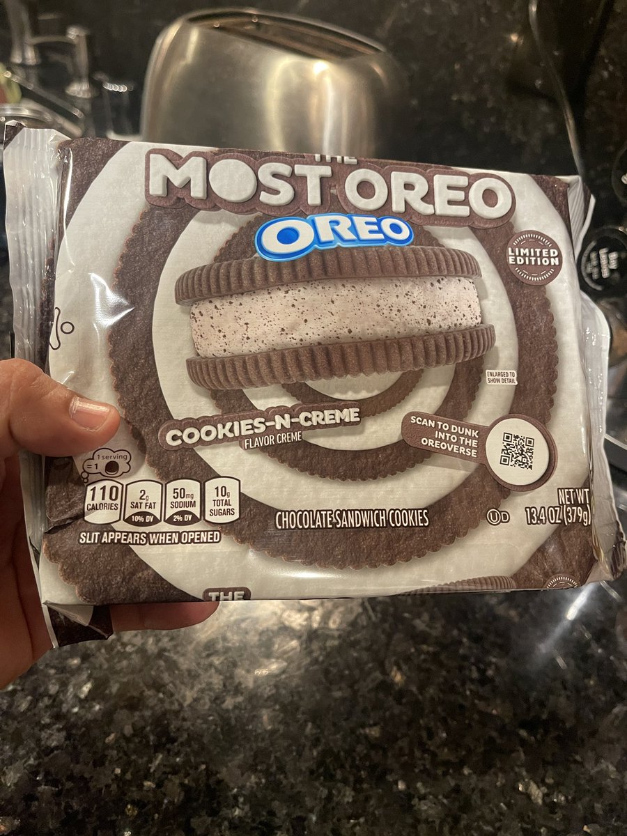 AdventureWDavid's tweet photo. Look at what my wife and I found at @Target Don’t Know If I Should Eat It Or Send it In To CGC to Get Graded Since it’s Limited Edition. 😆 😂 😆
#Oreoverse @Oreo https://t.co/P26WxNqbZC