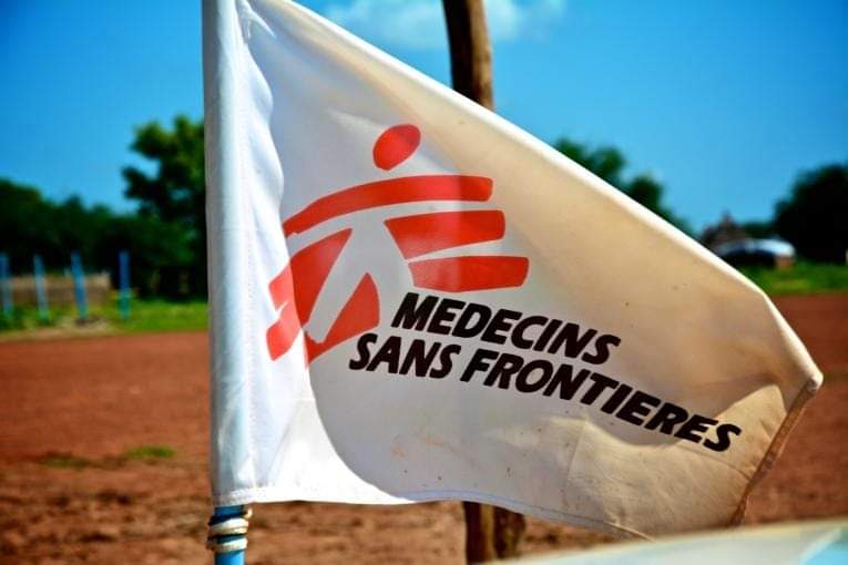koussAnnick's tweet photo. L'humanitaire est un métier à haut risque dans les zones a conflit ,ayons une pensée pour ces ♀️ et ♂️ qui, chaque jour, risquent leur vie, pour améliorer celles des populations
Que les âmes des défunts reposent en paix.
@MSF
#humanite #neutralite #impartialite #Rip https://t.co/BL7ZKZI1V7