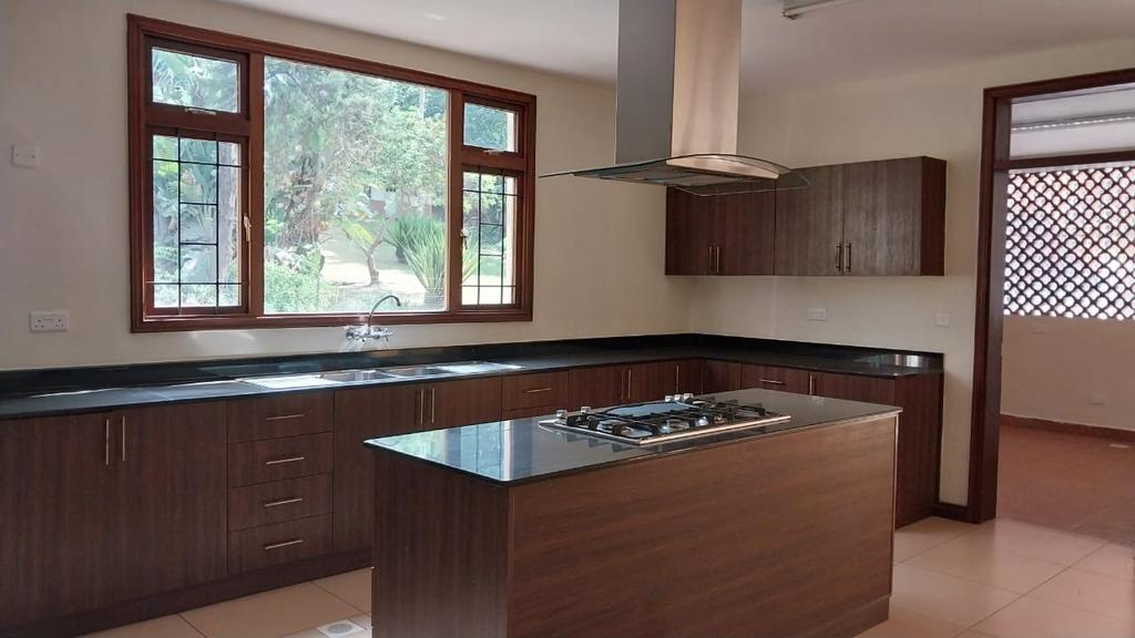 BrianMPeter's tweet photo. Located in the breathtakingly beautiful neighborhood of #Riverside, this 4 bedroom apartment For Sale provides an ideal blend of modern style, convenience and comfort.

ASKING PRICE: 80M 

For more info:
0734 555 556 / 0777 444 777
Whatsapp: https://t.co/UuqdwO0ibD
@Myspace_Kenya https://t.co/ISTStb4o6W