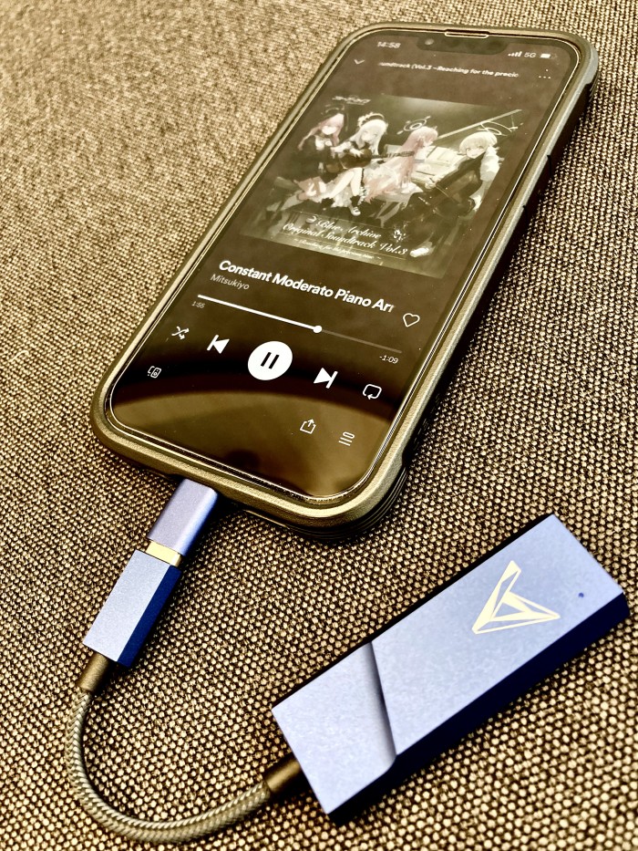 bic_yuurakuchou's tweet photo. ξ(σεσ)ξ⭐️新製品 先行展示情報⭐️

2/10発売 Astell&amp;Kernから
人気のバランス対応デュアルUSB-DAC
 #AKHC2 のリミテッドカラーMidnight Blueが新登場🎵

メーカーロゴも刷新でカッコイイ‼️
2階 オーディオコーナーてご試聴頂けます✨
https://t.co/2BCUnwOqX5 https://t.co/we4yHxHENl