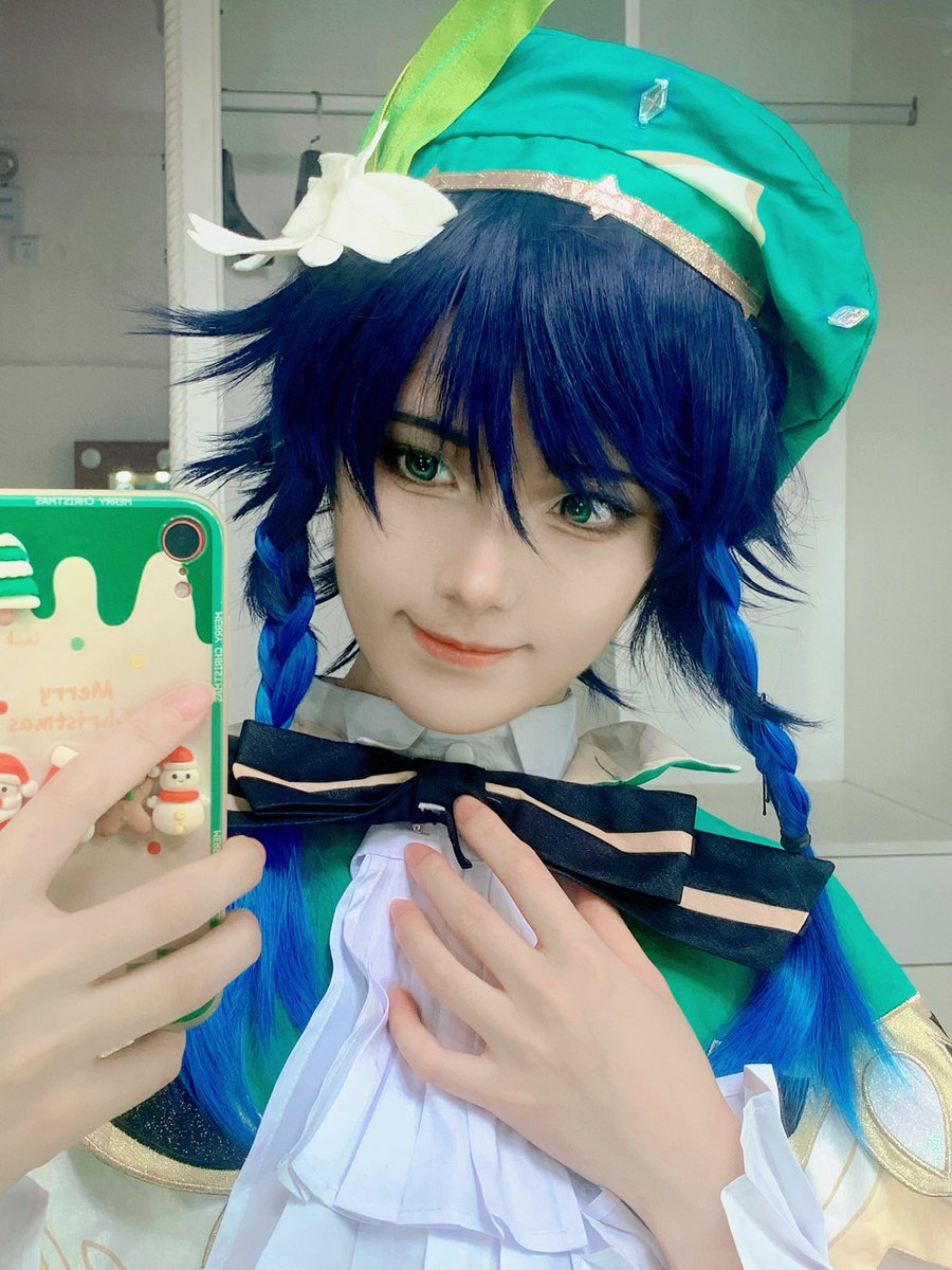 Cola_Milk_'s tweet photo. 诶嘿～
#原神 #原神cos #温迪 #巴巴托斯 https://t.co/TnaPLCsu4t