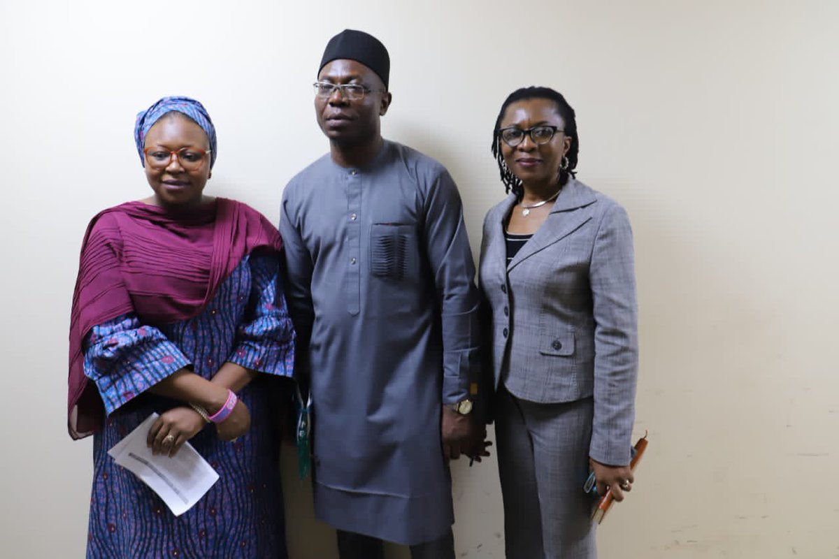 MedicaidcfP's tweet photo. #RadiatingHope Cancer advocates/stakeholders witnessed the commissioning of 5 Brachytherapy machines for National Hospital Abuja, UNTH Enugu, UBTH Benin, UCH Ibadan &ABUTH Zaria.
This is a positive step by the government @fmoh to #ClosetheCareGap in access to #cancertreatment https://t.co/nvyCyRggRQ