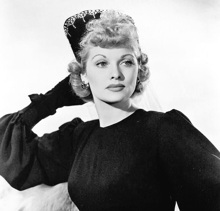 1940sginger's tweet photo. honorable mentions:
lucy ball, loml ♥️
greer garson ♥️
constance bennett ♥️
ann sheridan ♥️ https://t.co/WFmcSTIeya