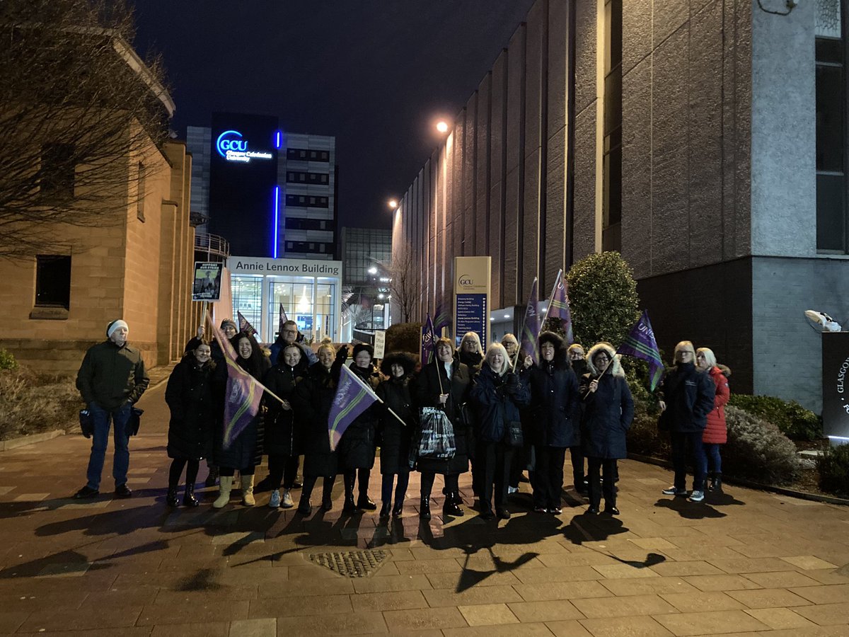 Another strong picket line at <a href="/CaledonianNews/">Glasgow Caledonian University</a> security and cleaners out for a decent pay <a href="/Unisonatgcu/">GCU UNISON</a> <a href="/UNISON_Scot_HE/">UNISON Scotland Higher Education</a> <a href="/unisonscot/">UNISON Scotland</a> @unisontweets <a href="/UNISONinHE/">UNISON in Higher Education</a>